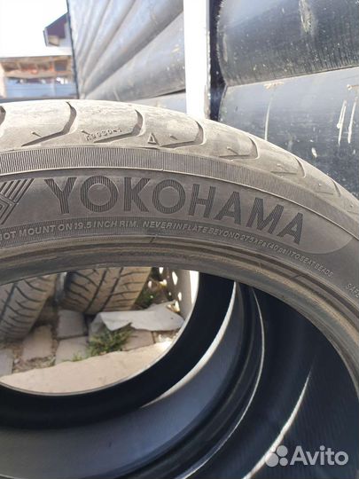Yokohama Advan Sport V105 245/40 R19 98Y