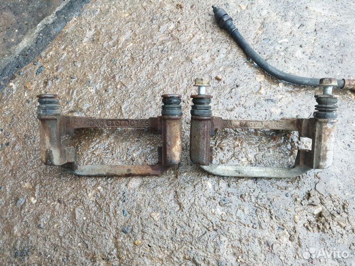 Скоба заднего суппорта Chevrolet Lacetti Лачетти