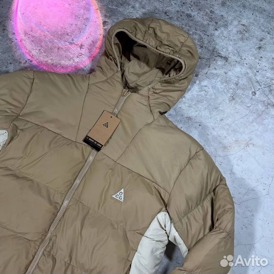 Осенний пуховик Nike ACG