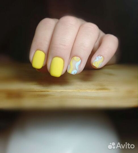 Мастер маникюра