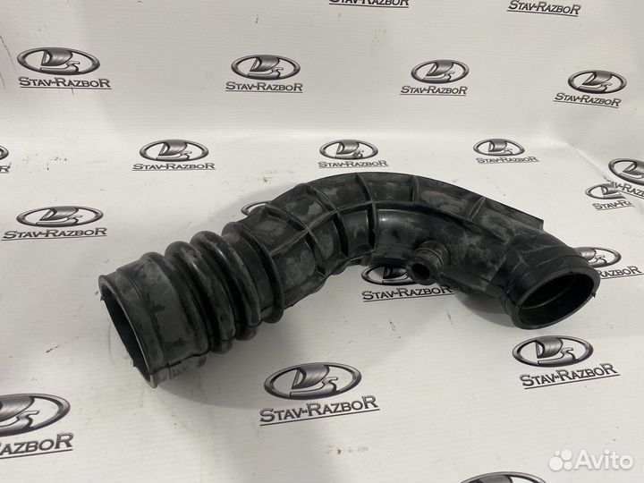 Воздушный патрубок LADA калина гранта 8кл