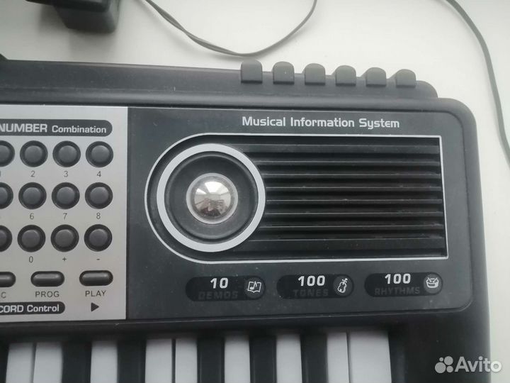 Синтезатор