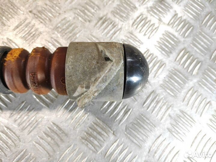 Опора заднего амортизатора Skoda Fabia 2007 2015