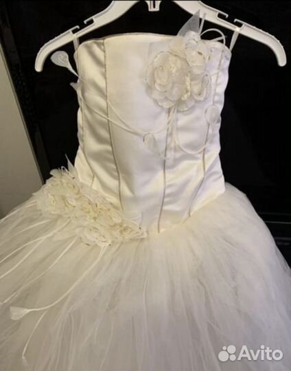 Нарядное платье 42-44 (выпускной, свадьба)