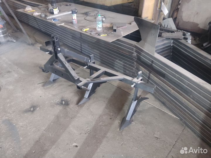 Плуг для минитрактора