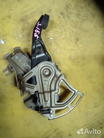 Педаль стояночного тормоза dodge challenger