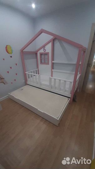 Детская кровать домик