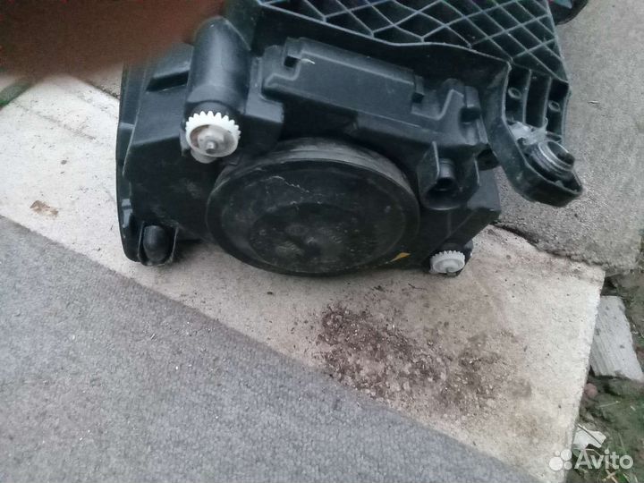 Фара volkswagen tiguan 2