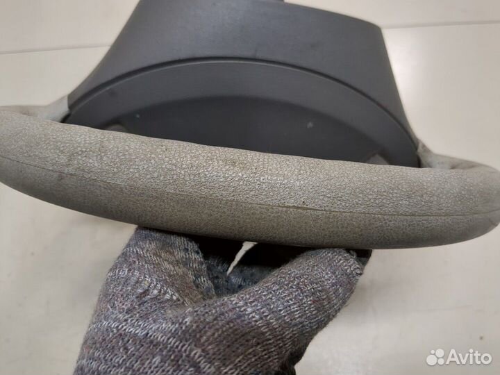 Руль Nissan Leaf