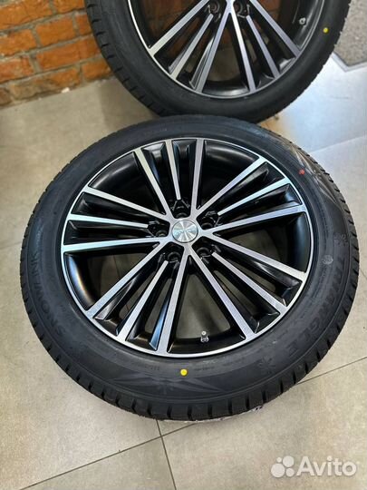 R19 Triangle PL02 235/50, PCD 5x108 DIA 63.4