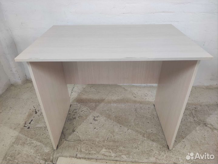 Столы для учебы компьютерные 3шт бу
