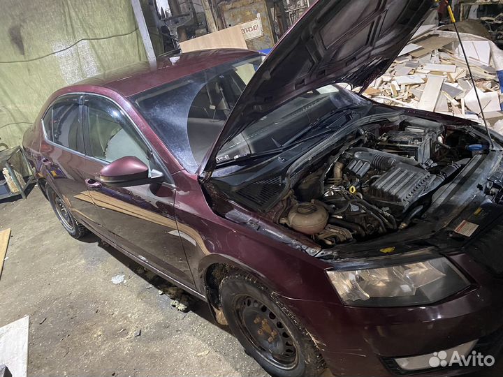 Автомобиль на запчасти skoda oktavia A7 1.4 DSG