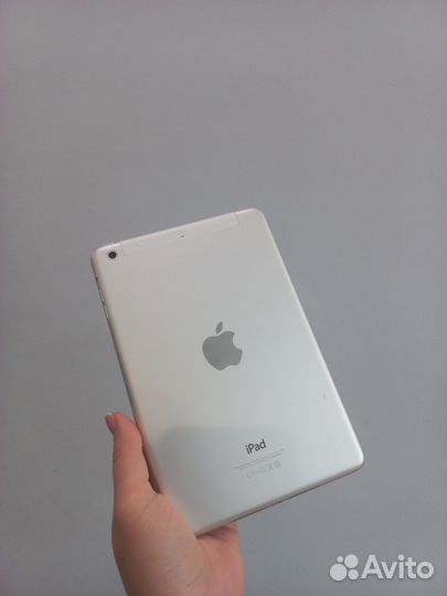 Планшет Apple iPad mini 2