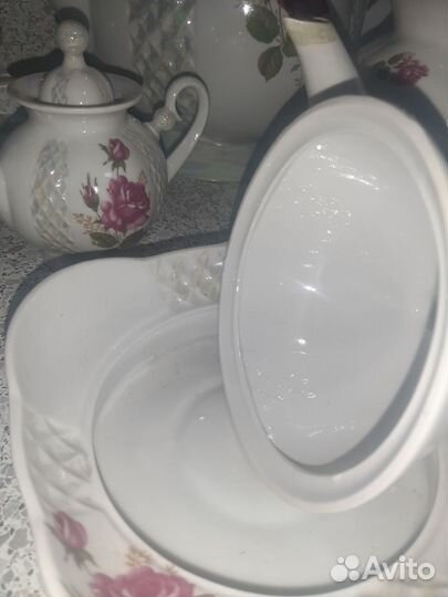 Набор фарфоровой столовой посуды