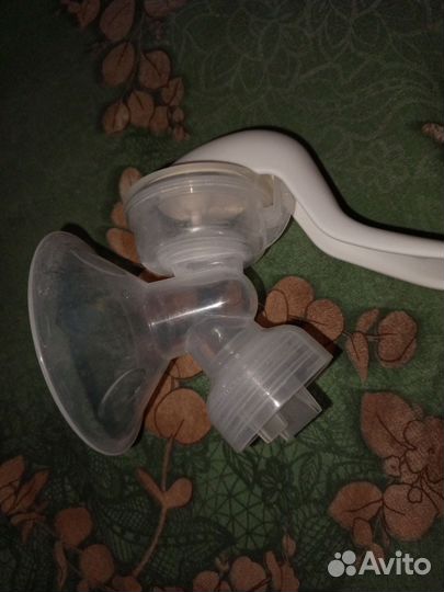 Молокоотсос ручной, накладки на грудь