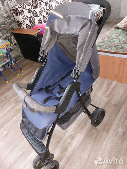 Прогулочная демисезон коляска