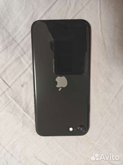 Телефон iPhone se 2020