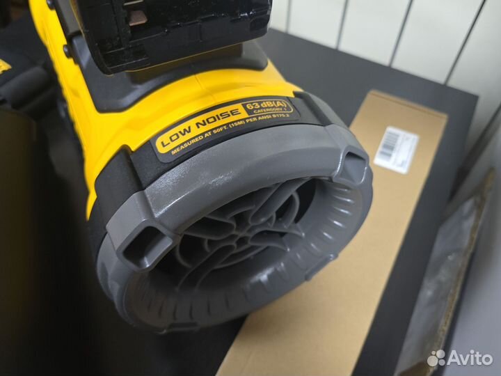 Воздуходувка Dewalt 60V dcbl777B