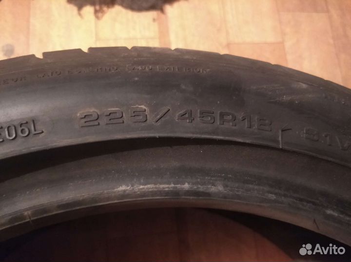 Goodyear EfficientGrip 225/45 R18