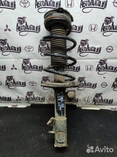 Амортизатор В сборе передний правый Nissan X-Trail