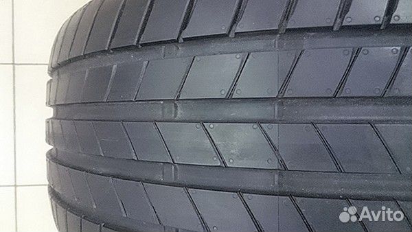 Bridgestone Turanza T005 235/45 R18 98Y