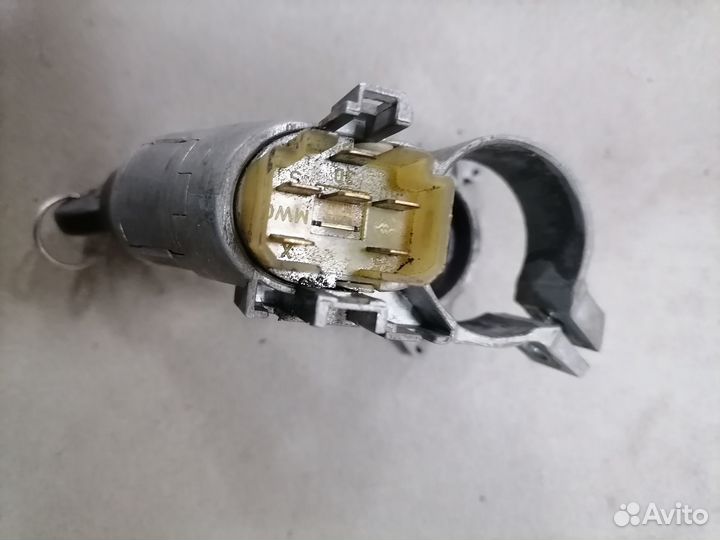 Замок зажиган.с ключ.Volkswagen Passat B3 1988-93