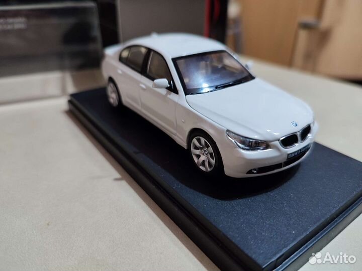 Бмв 5 серии E60 1/43