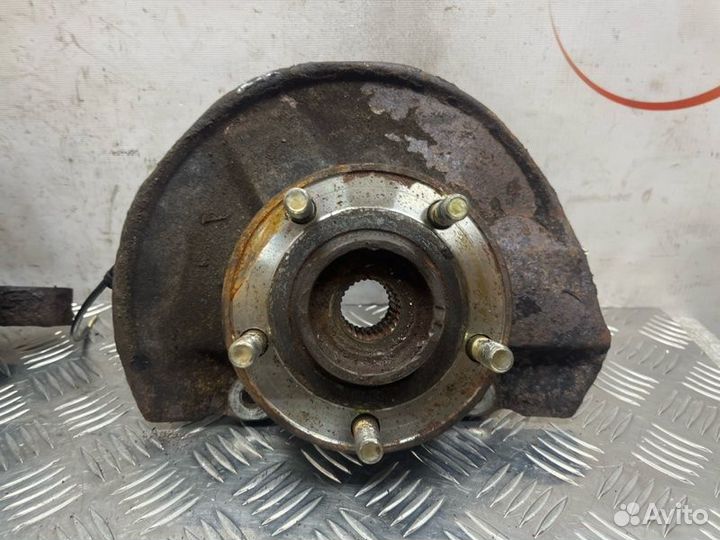 Кулак поворотный передний Dodge Caliber SUV 2.0