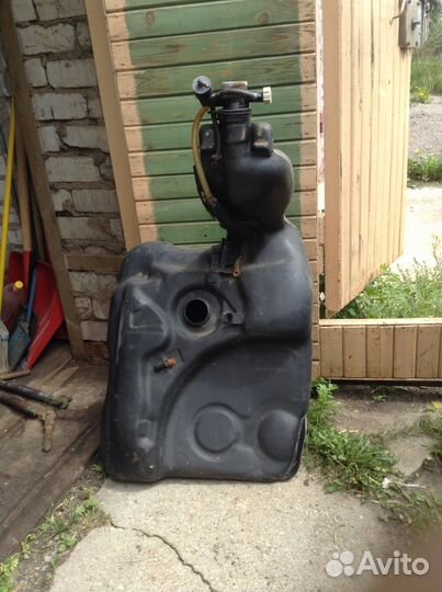 Бензобак для Volkswagen Golf 2