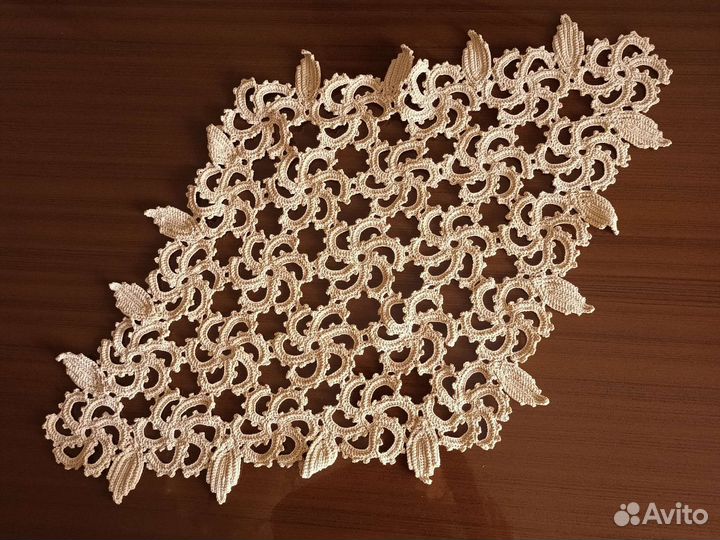 Кружевная салфетка