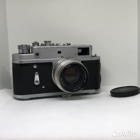 Пленочный фотоаппарат Зорький-4