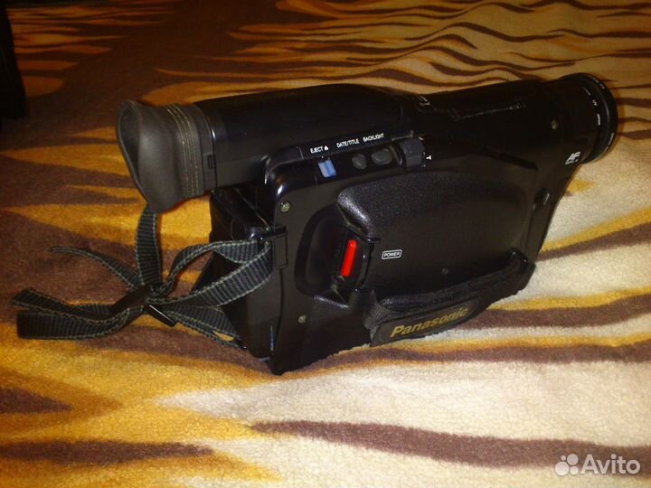 Видеокамера Panasonic RX30