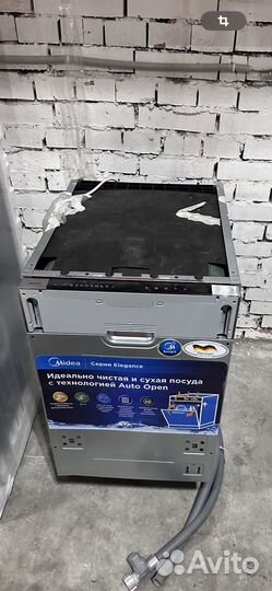 Встраиваемая посудомоечная машина на запчасти