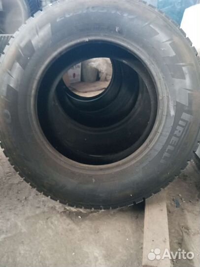 Pirelli Ice Zero 265/65 R17