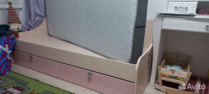 Кровать с ортопедическим матрасом