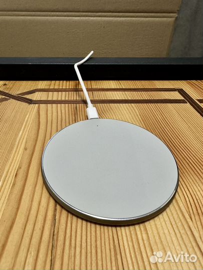 Беспроводное зарядное устройство