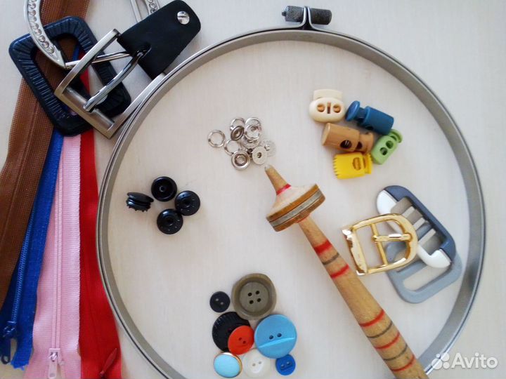 Пуговицы,замочки,кнопки, пяльца СССР