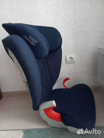 Автомобильное детское кресло от 15 до 36 кг