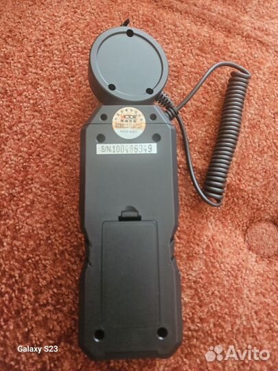 Цифровой измеритель освещённости victor 1010D+