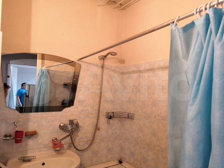 2-к. квартира, 50 м², 4/9 эт.