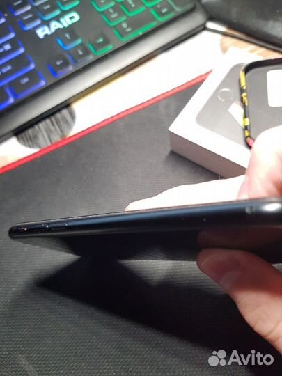 iPhone SE (2020), 64 ГБ