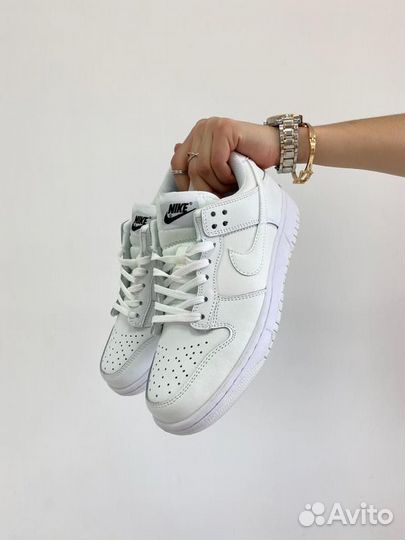 Кроссовки Nike Dunk Low 