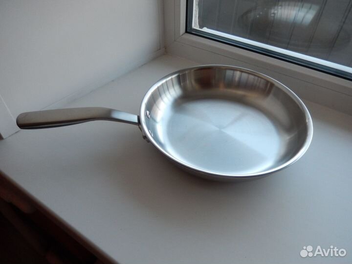 Сковорода IKEA Sensuell 80324543 28см бу