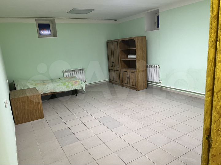 2-к. квартира, 75 м², 1/3 эт.