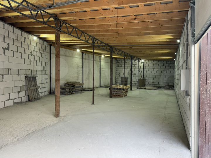 Свободного назначения, 240 м²