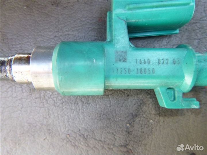 Инжектор Lexus Ls600Hl UVF46 2urfse 2010