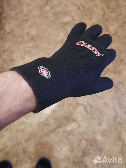 Перчатки для подводной охоты