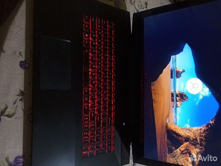 Ноутбук lenovo Y70-70