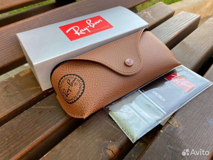 Солнцезащитные очки ray ban