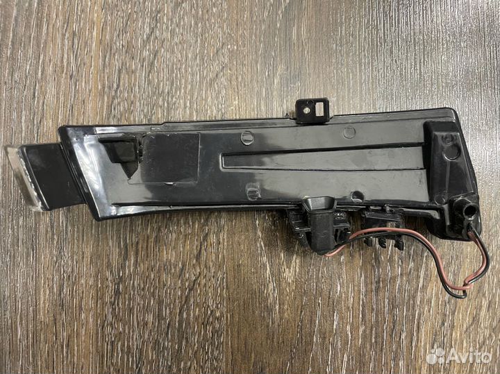 Фонарь указателя поворота правый Mercedes-Benz